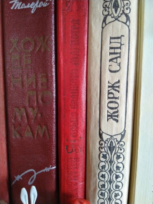 Книги по 500тг.любая