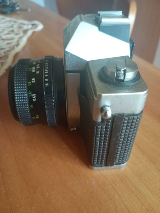 Aparat foto praktica