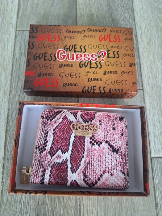 Portofel Guess dama- roz