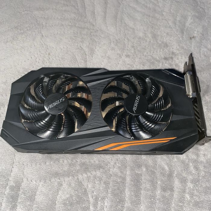 Видеокарта RX580 Aorus