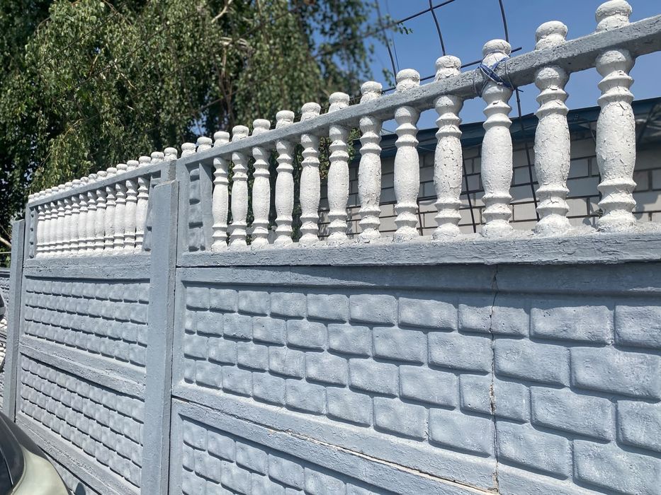 Продам заборные плиты