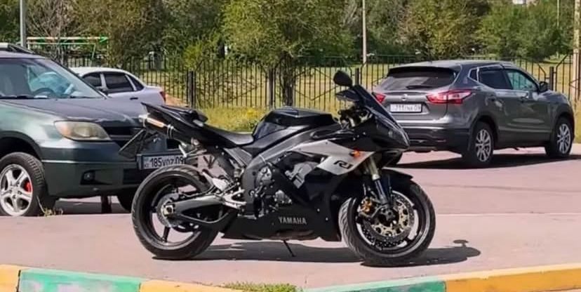 Продам мотоцикл YAMAHA YZF-R1