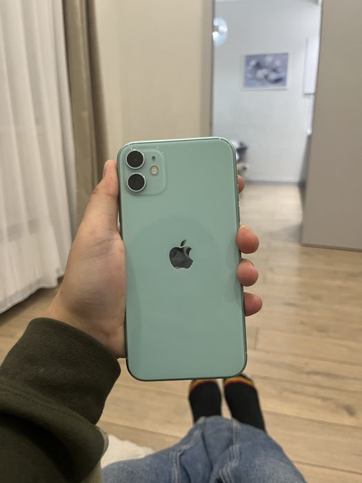 Продам айфон 11 б/у в отличном состоянии
