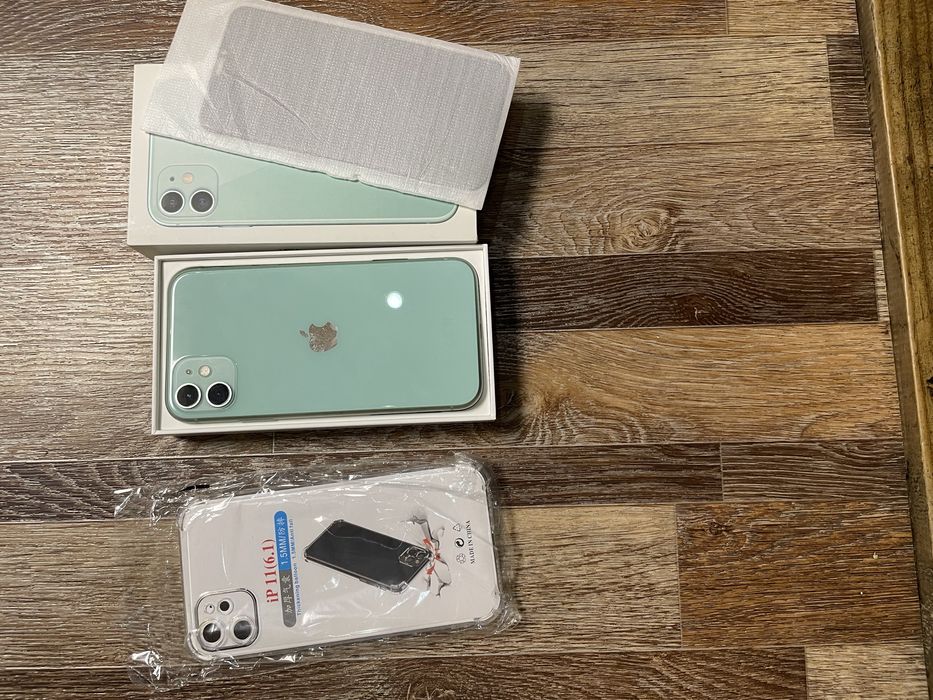 Продам телефон айфон 11