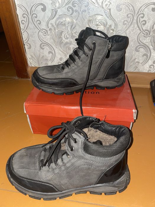 Продам ботинки детские зимние