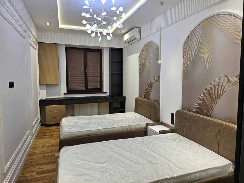 Сдается квартира в Ц-1. 3-х ком новый ремонт!