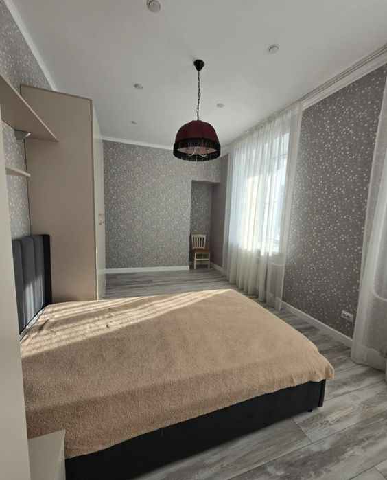 Сдам 4Комн ЛЮКС .кв в рн.Горпарка