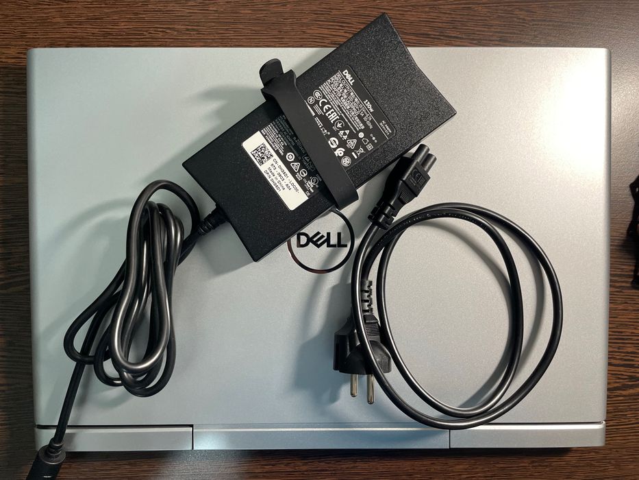 Dell Vostro 15 7580 | i5-8300H | GTX 1050 Ti 4GB | 16GB | 512GB NVMe | IPS