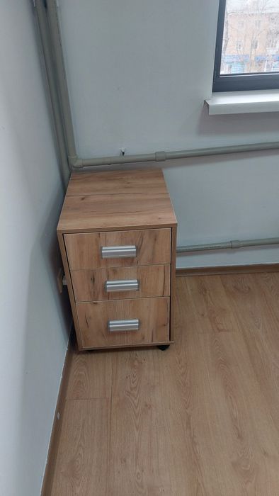 Мебель для офиса. Комплектом