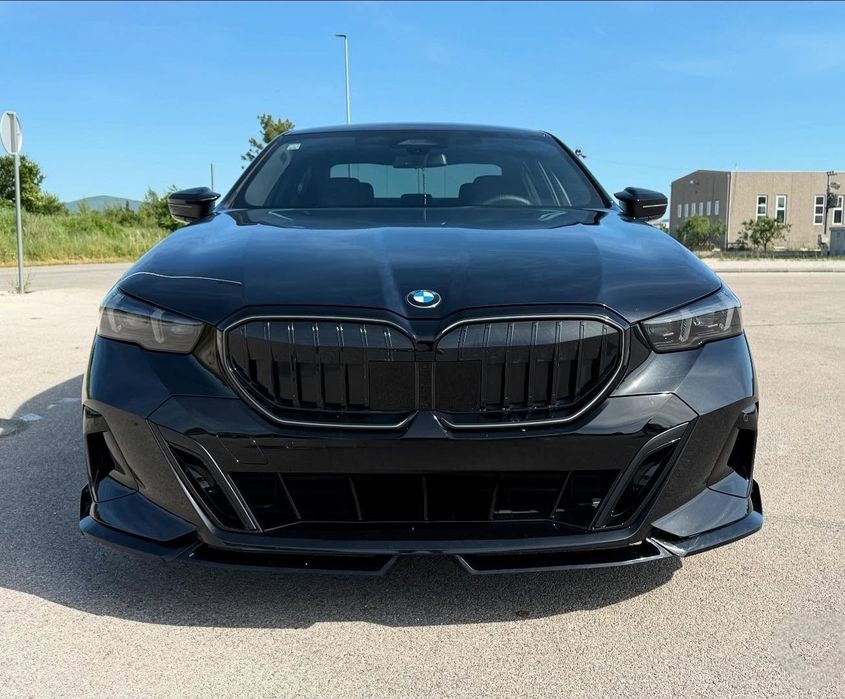 Bmw G60 mtech пакет предна броня задна броня прагове решетка М пакет