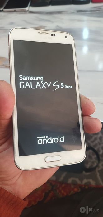 Telefonlar sotiladi