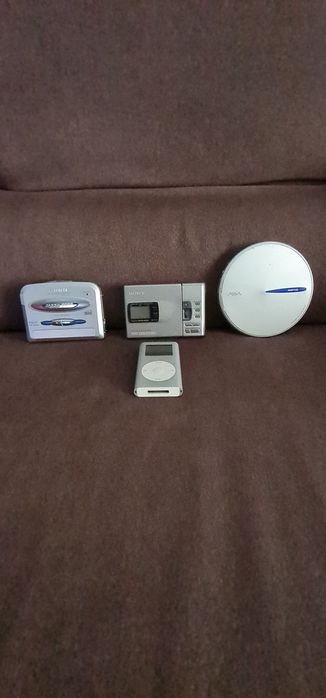 Minidisc walkman cd-player portabil !