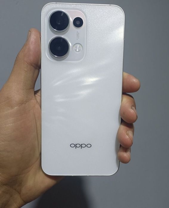 Oppo reno 13             zor holata Usta kormagan