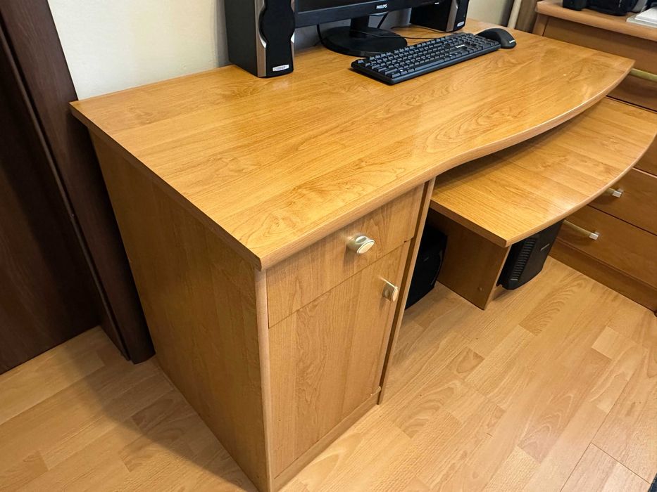 Бюро 120х56 Много Запазено