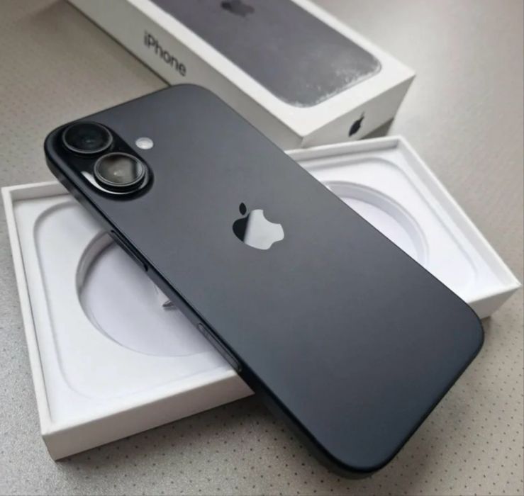 Iphone 16 black на 128Gb.