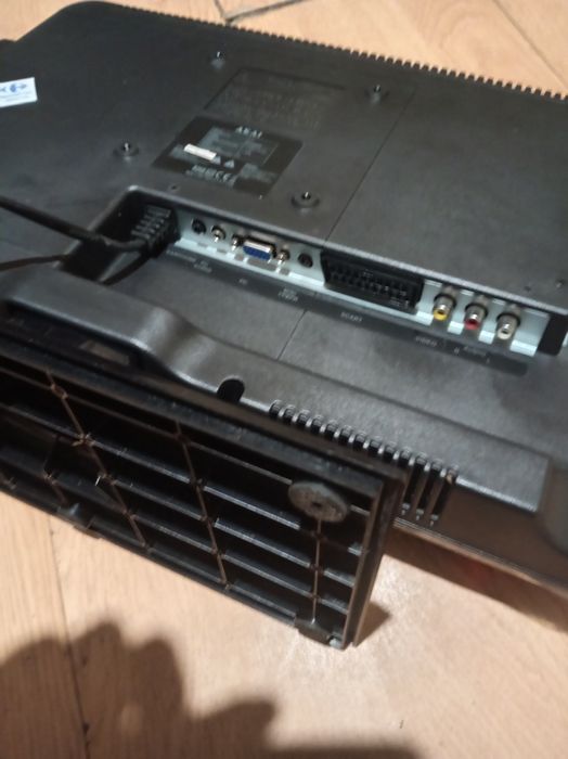 Monitor TV akay este în stare buna