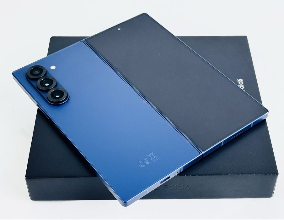 Samsung Galaxy Z Fold 6 5G 256GB 12RAM Navy Перфектен! Гаранция!