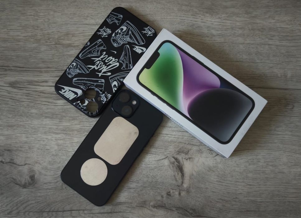 Продам айфон 14 .