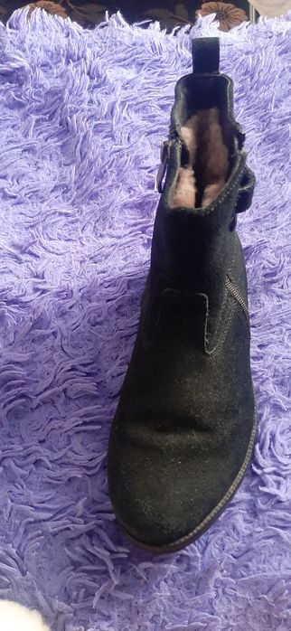 Продам ботинки зимние 36 размер