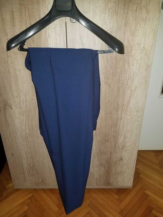 Vand Costum nou nout Escudo Marimea 58