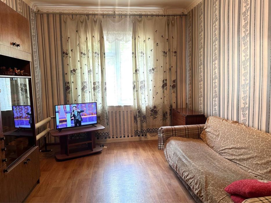 2в3 Комнаты 2в3/1/4 Лисунова 1, Балкон 2х6, Кадышева, Школа №61, Авиа1