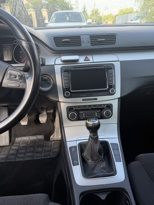 VOLKSWAGEN Passat 2010 — imagine 5