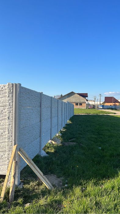 Gard placi si stalpi beton