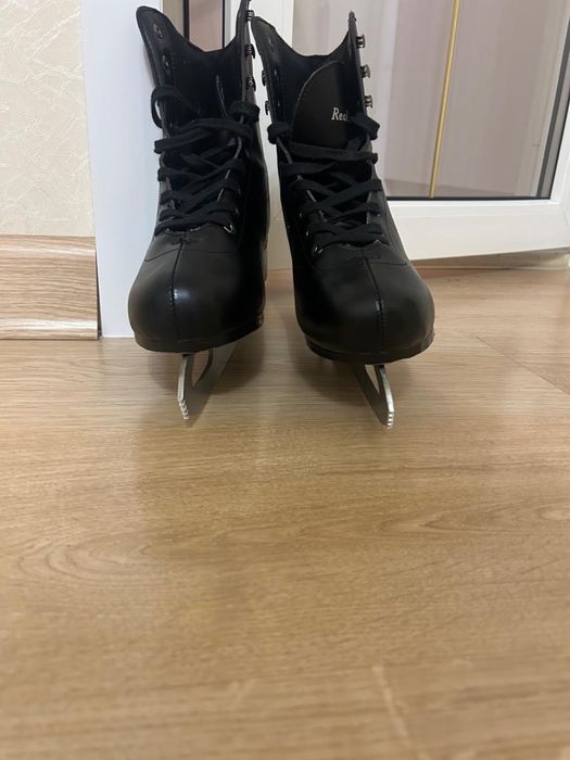 Продам мужские коньки