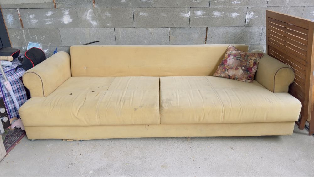 Продаю диван! Расскладной!