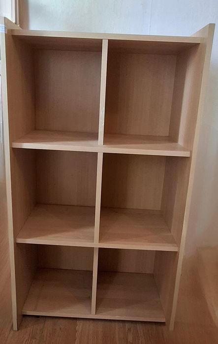 Етажерка за книги