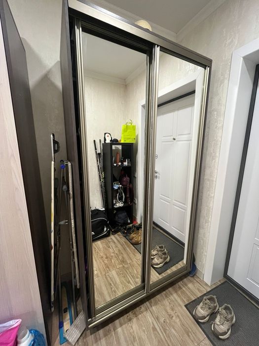 Продается шкафы. В хорошем состоянии.