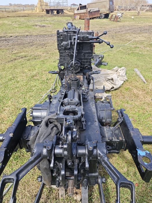 Продам трактор в разобранном виде