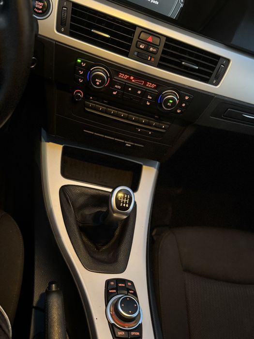 BMW Seria 3 E91 318d
