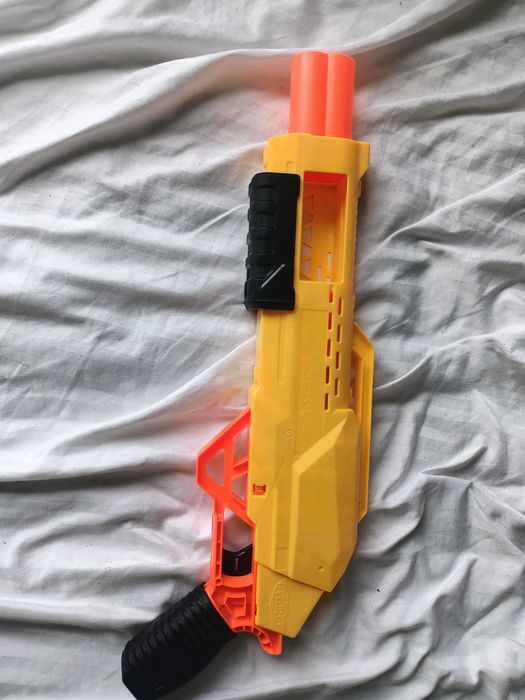 Продам Nerf Tiger db2