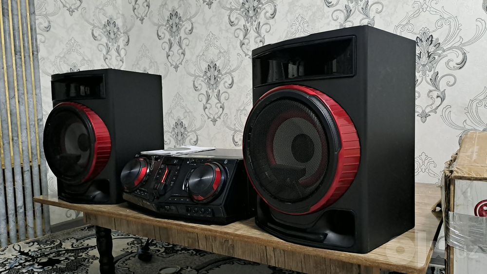 Muzikalniy sentr sotiladi