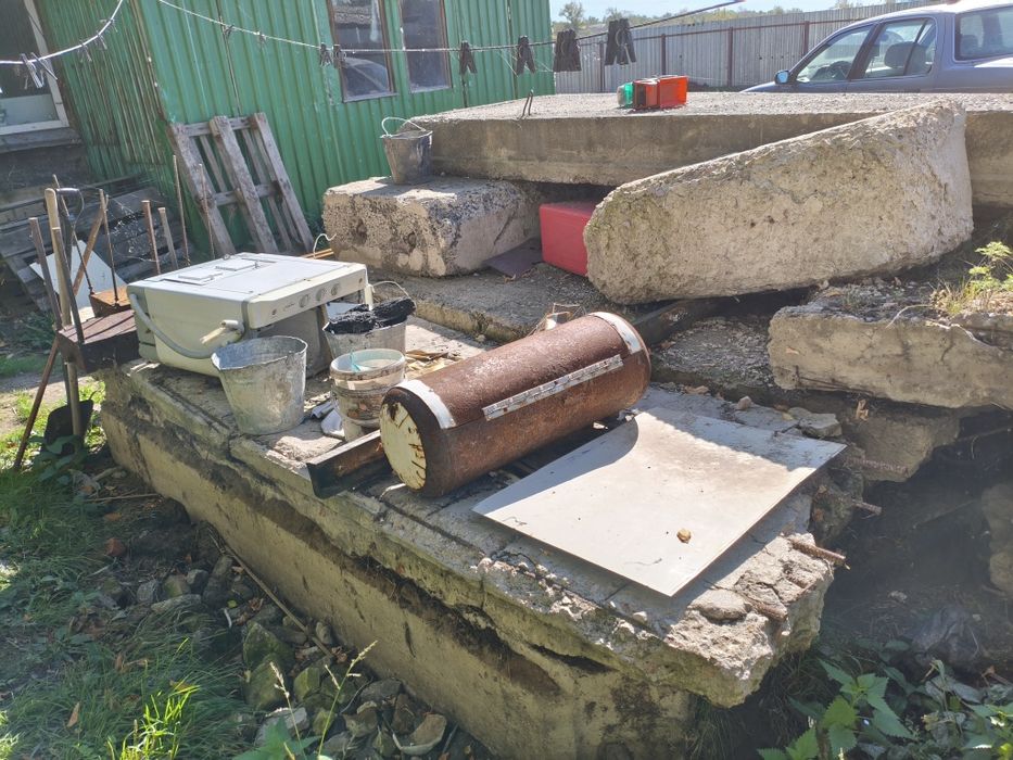 Продам плиты,куски плит