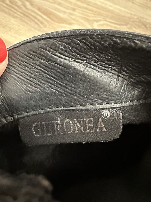 Продаю женские ботинки - ботильоны