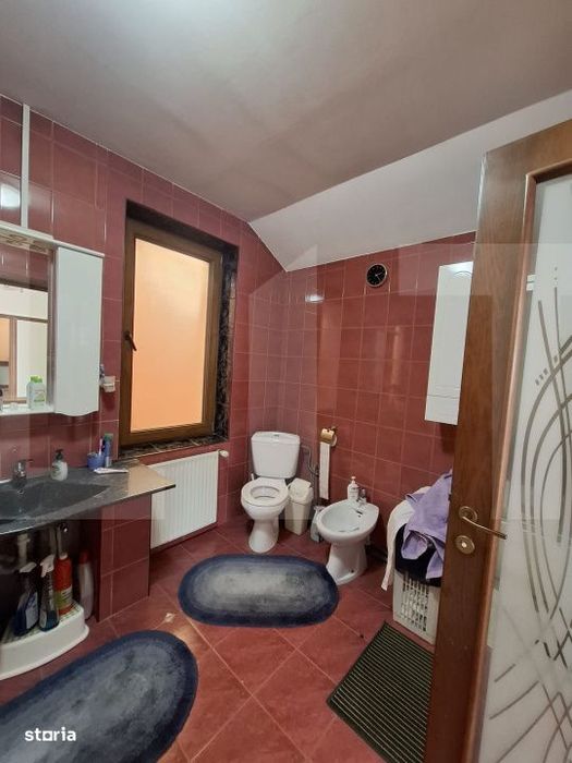 Casa P+1 in Slatina, teren de 308 mp, amprenta la sol de 132 mp, anexa