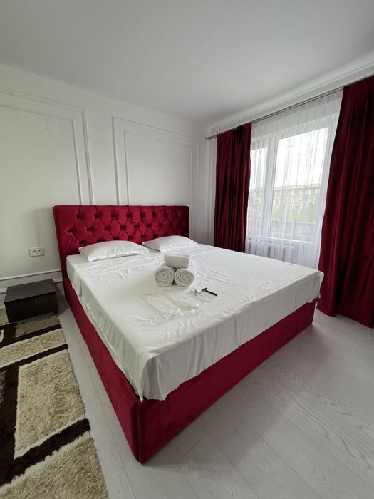 Идеально чистая. Фото реальные.