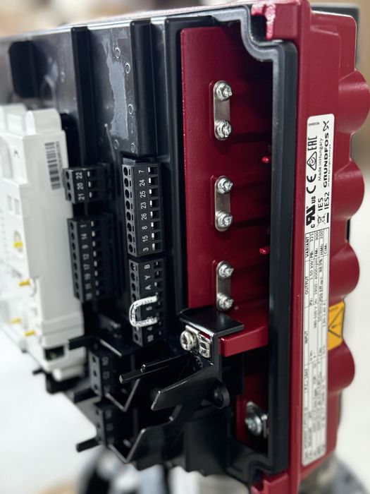 Грундфос ,индустриална помпа ,честотно управление