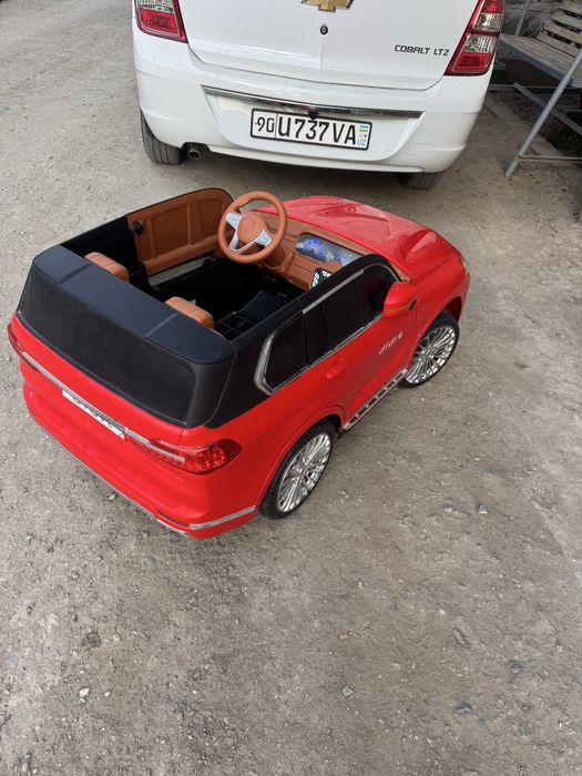 Detskiy moshina sotiladi