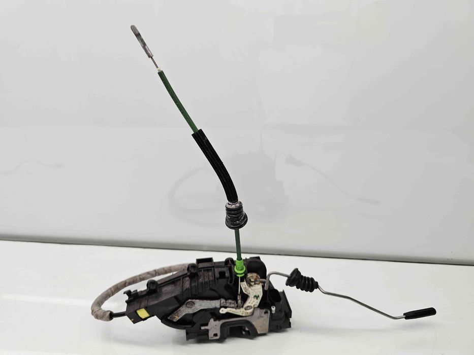 Broasca usa dreapta spate Mercedes Clasa C (W205) [Fabr 2014-prezent]