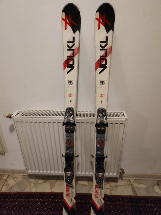 Vând Schiuri Völkl, 149 cm
