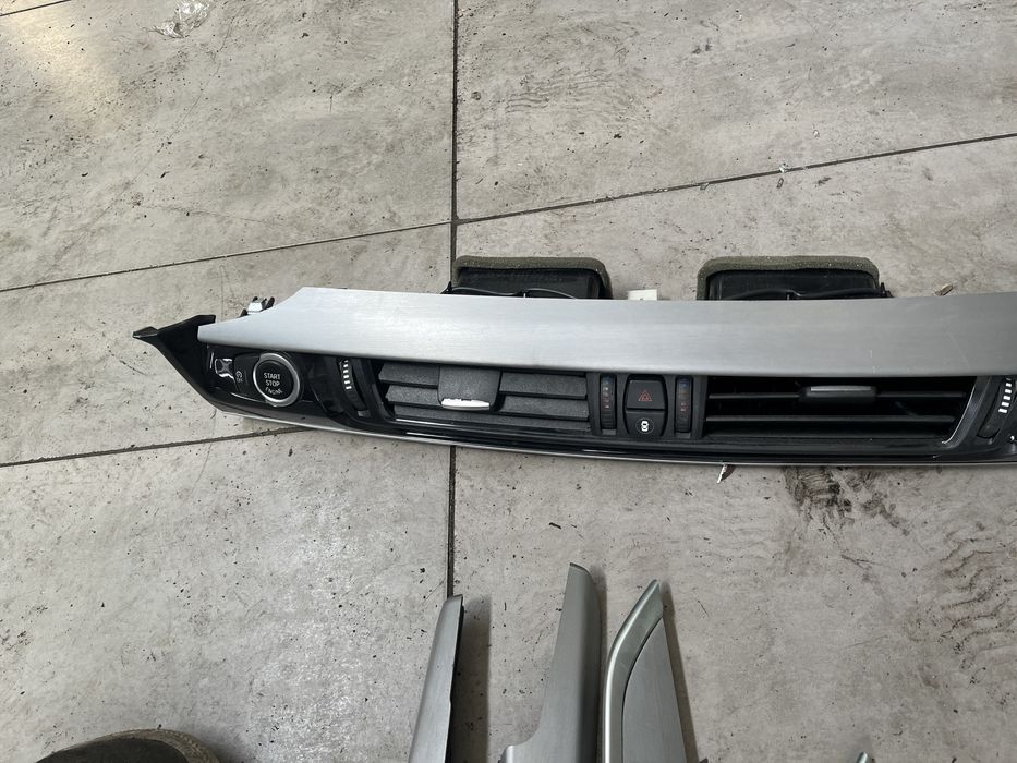 Интериорни лайстни бмв х5 ф15 ( interiorni laistni bmw x5 f15 )