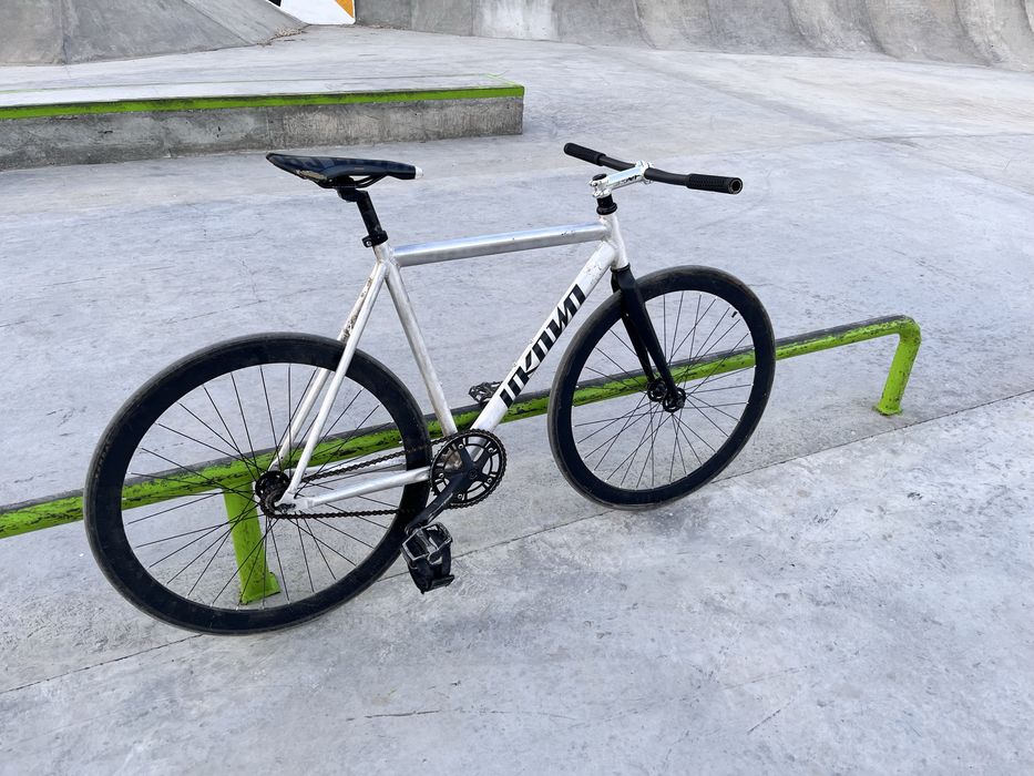 unknown fixed gear байк