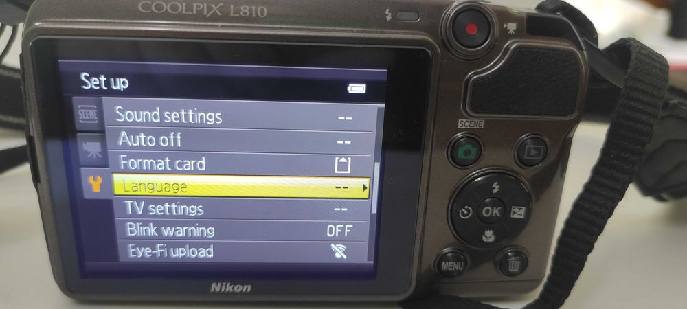 Nikon Coolpix L 810