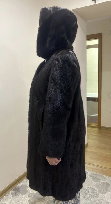 Продам норковую шубу
