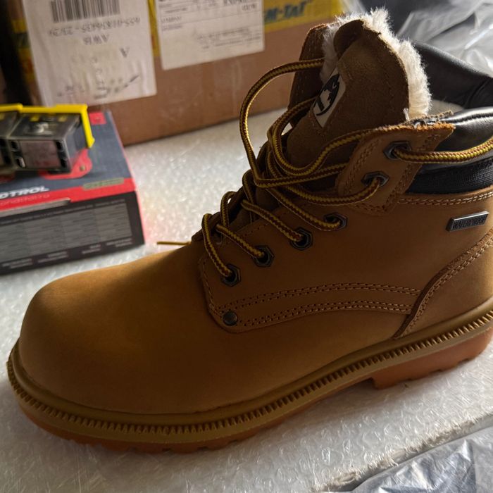 Специальная обувь