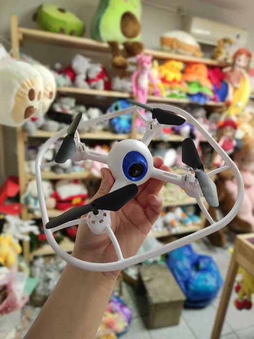 Дрон квадракоптер  игрушки