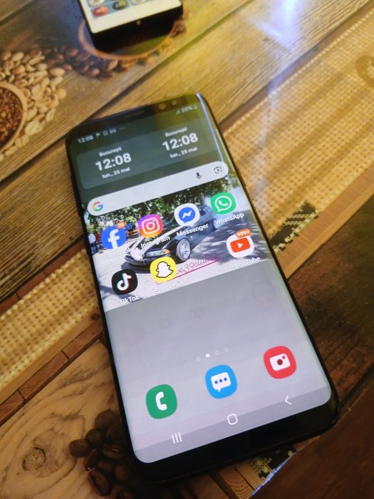 Vand samsung s8 urgent 140 azi